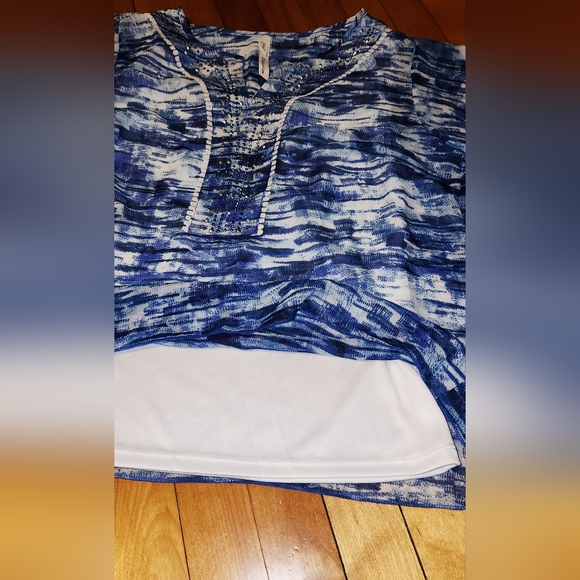 NY Collection Blue Patterned Top with Rhinestones - Picture 3 of 10